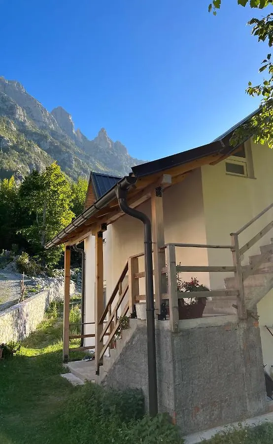 Guesthouse Gezim Selimaj Valbone Apartment